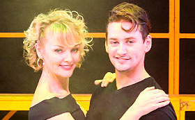 Danny og Sandy i Grease musical på Silja Line