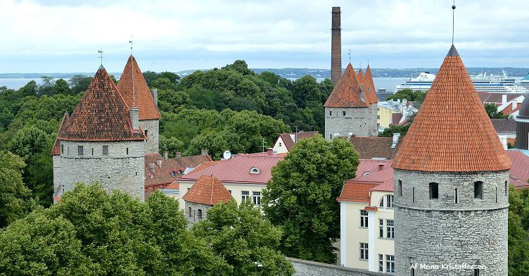 Tallinn middelaldermur - Ruby Rejser - af Mona Kristoffersen